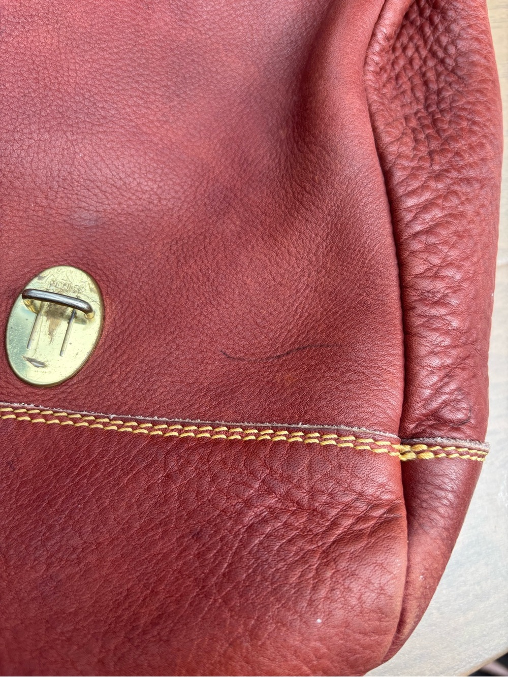 Vintage Roots Genuine Leather Satchel Shoulder Bag in Brick Red - Picture 6 of 8